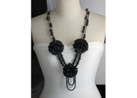 Corsage de la dama negra flor, artesanalmente collares de bisutería para vestido