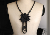 Solo Fabric Strand Corsage flor negra joyería artesanal Necklacesfor mujeres