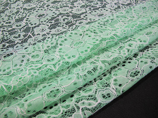 Estampado de plores bordado nilón durable de encargo del verde de la tela del cordón del algodón