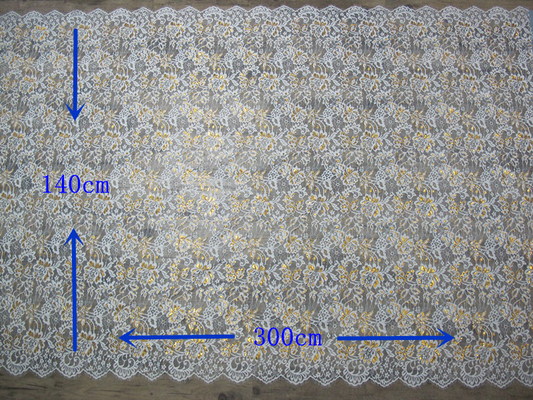 Ajuste de nylon metálico de oro del cordón de la pestaña para la anchura de la moda el 140CM de los vestidos