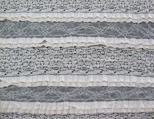 Tela nupcial de múltiples capas Eco 50' amistoso del ajuste del encaje elástico “- 52" 'CY-LW0182