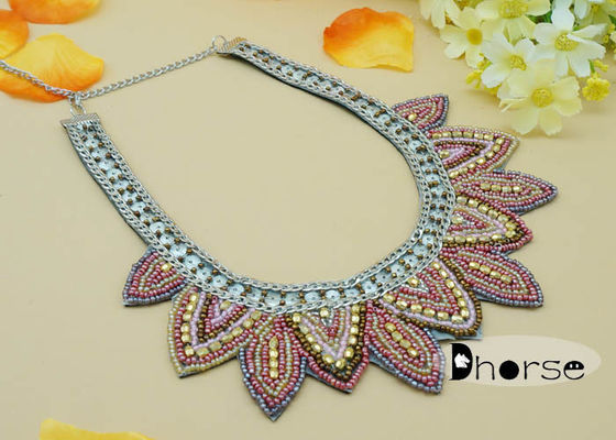 Collar decorativo del cuello de la gota de la semilla de los diamantes artificiales, collar del cuello de la moda
