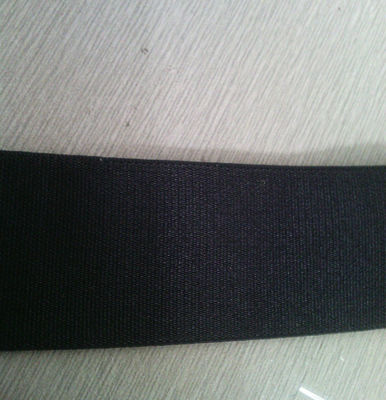 Correas elásticos de goma llanas negras de la ropa y de la correa para los bolsos/los cochecitos de niño del embalaje