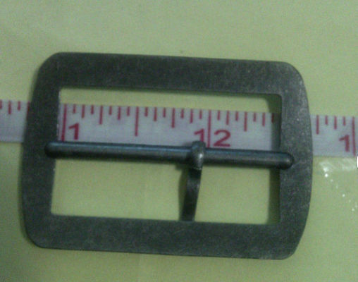 Hebilla del cinturón/accesorio hechos a mano del paño de la aleación del bronce de cañón los 3.5cm de la ejecución