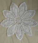 Ajuste decorativo del cordón de Qmilch de la flor de la malla con tamaño pequeño, blanco